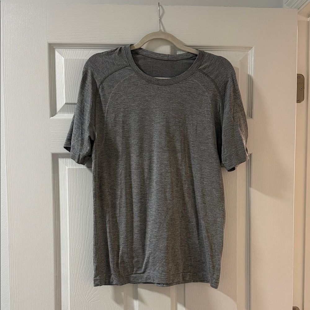 Lululemon Athletica Charcoal Short Sleeve Tee